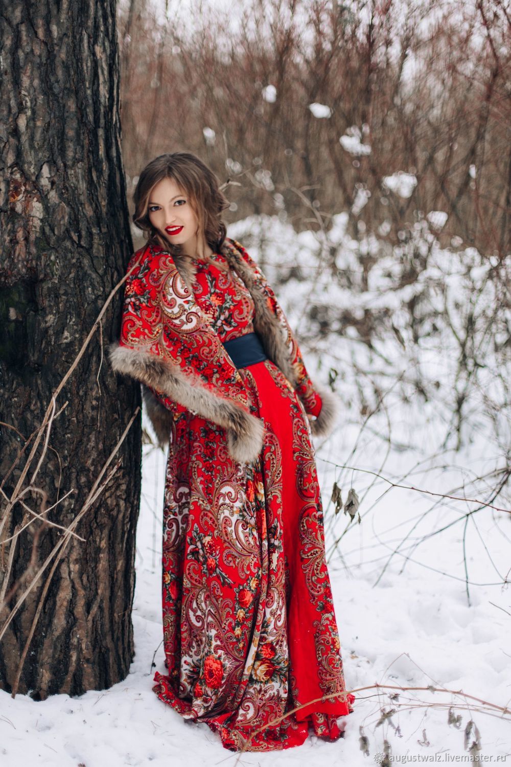 Photo Girls in Slavic costumes in Pohang