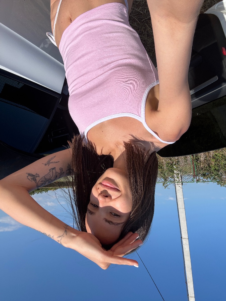 Sexy model Tina in Pohang